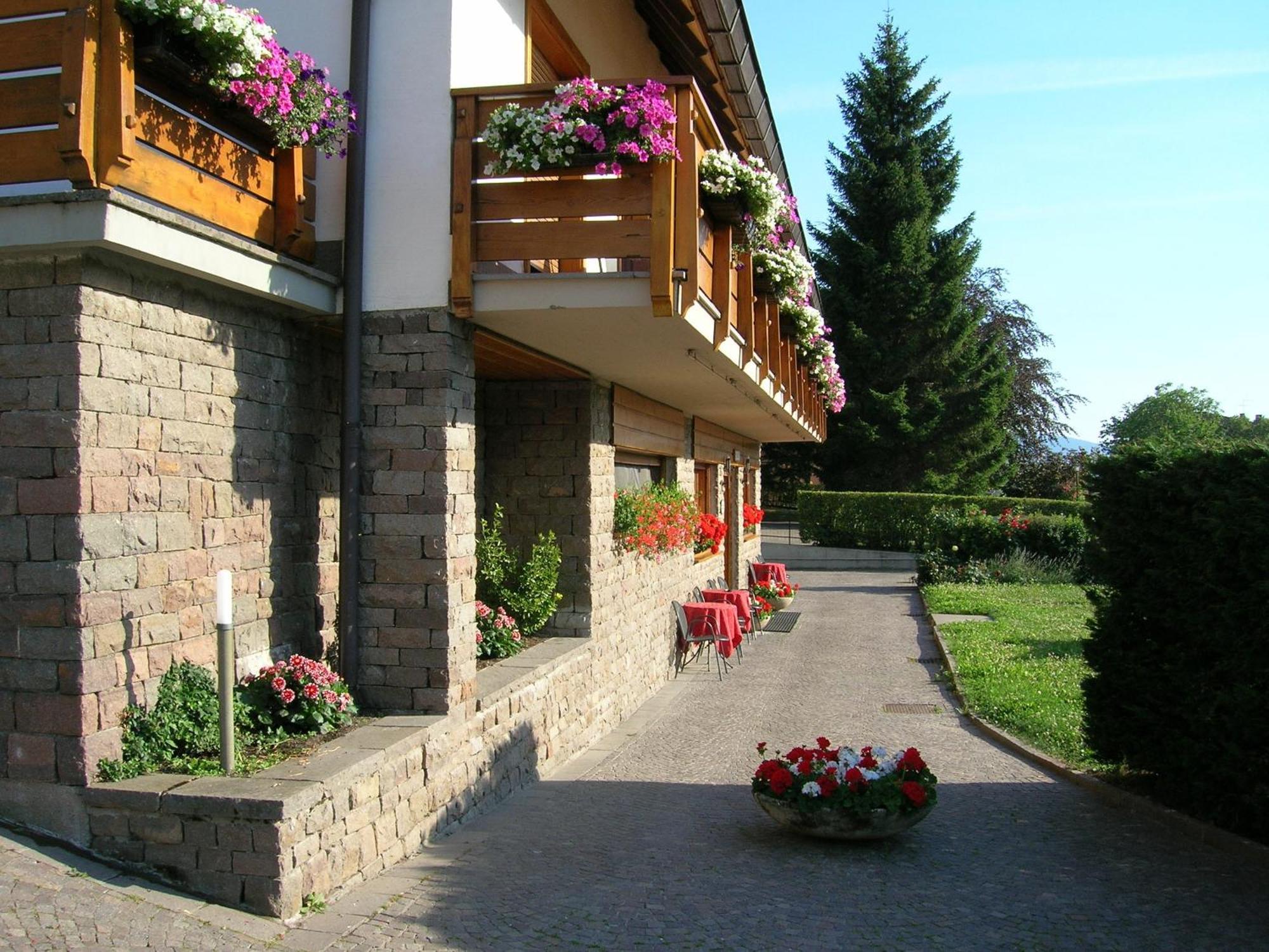 Hotel 2 Camini Hotel Baselga di Pine